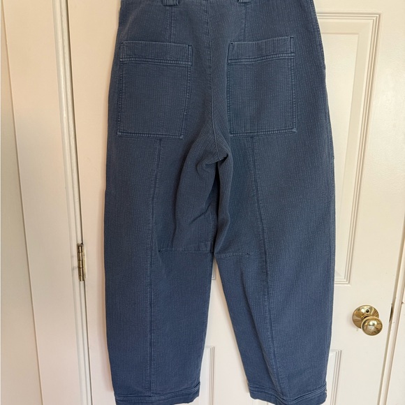 Closed Light Blue Textured Pants - Picture 7 of 8